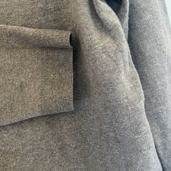 J. Jill 10 Petite Tan brown Long Sleeve Scoop Neck light weight sweater cotton - Picture 3 of 6